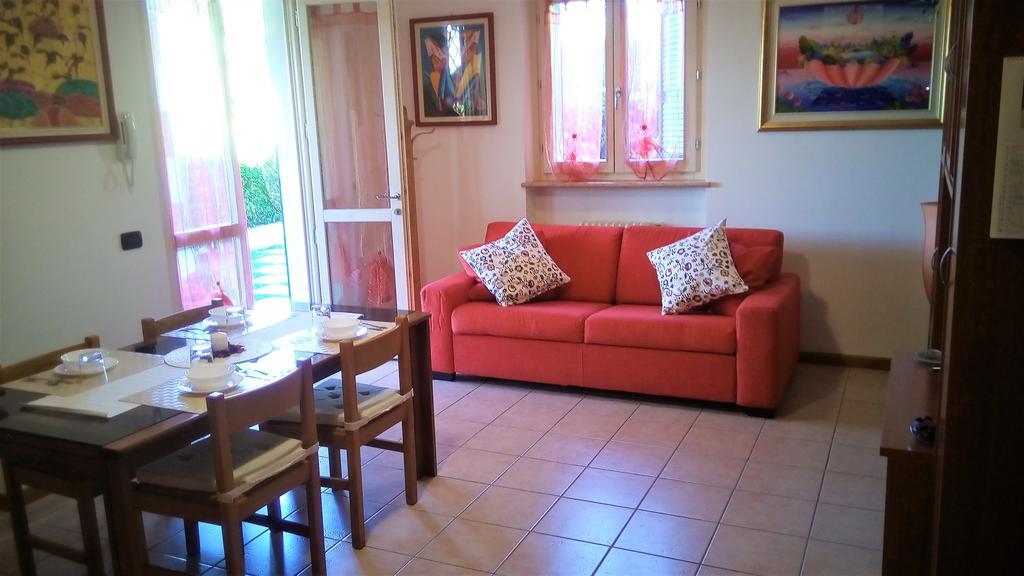 Appartement Casa Vacanze I Borghi à Salionze Extérieur photo